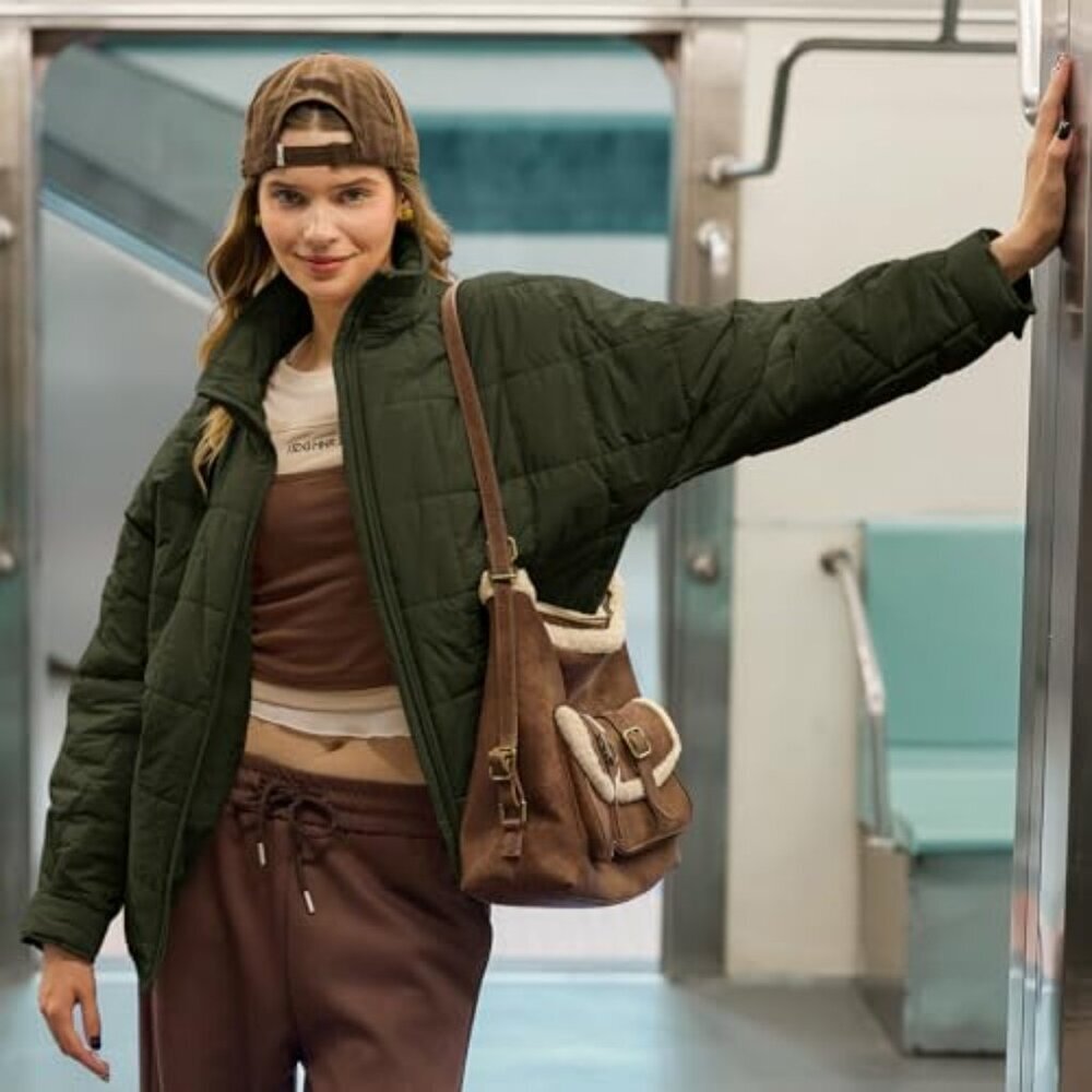 Oversized Lightweight Down Puffer Jacket Packable… - image 6